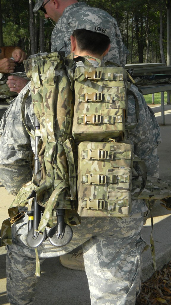 BULLDOG ASSISTANT GUNNER'S PACK - 1000 RD CAPACITY (2) 500 RD POUCHES!!!!!